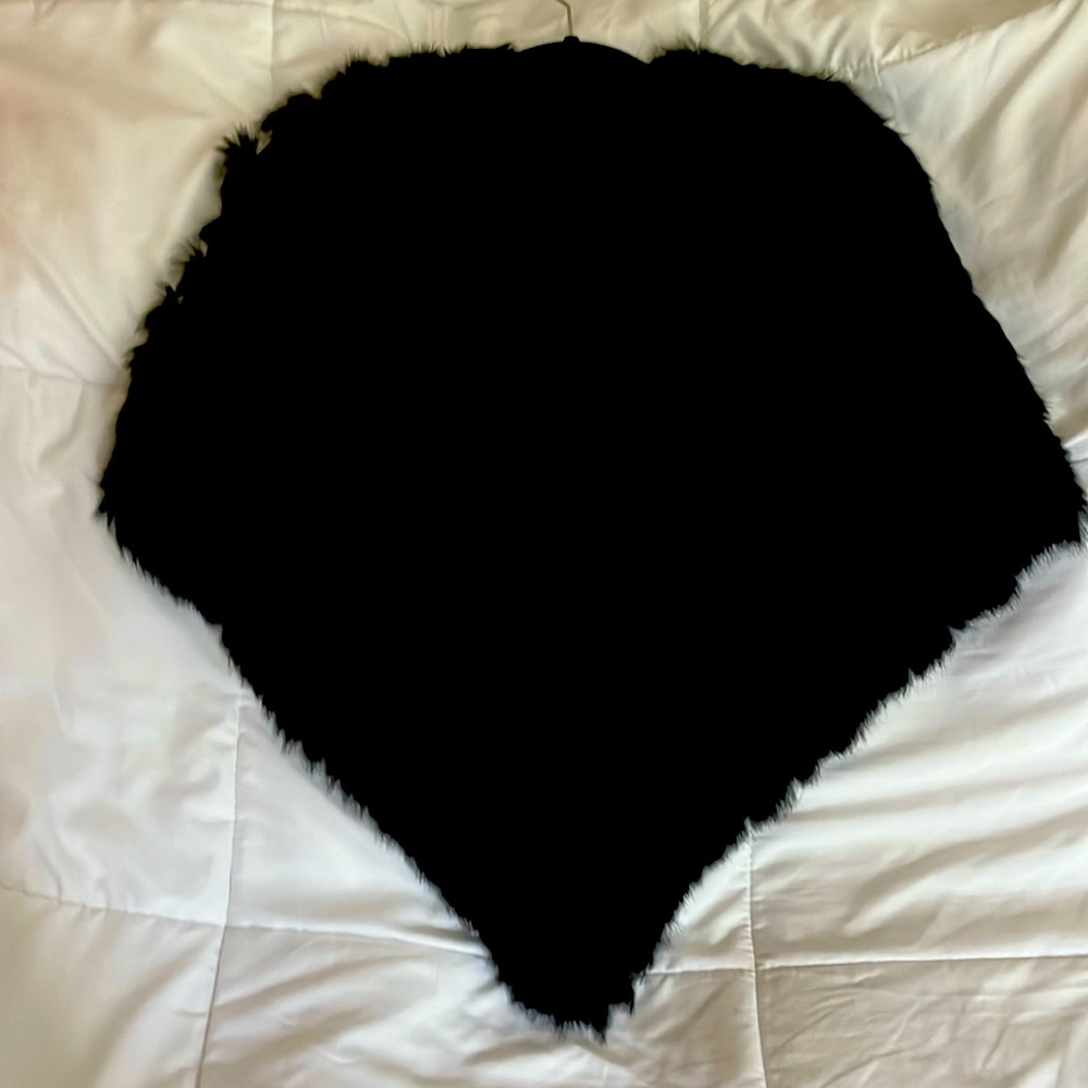 100% Rabbit Fur Cape, New, absolutely beautiful very soft and comfortable.